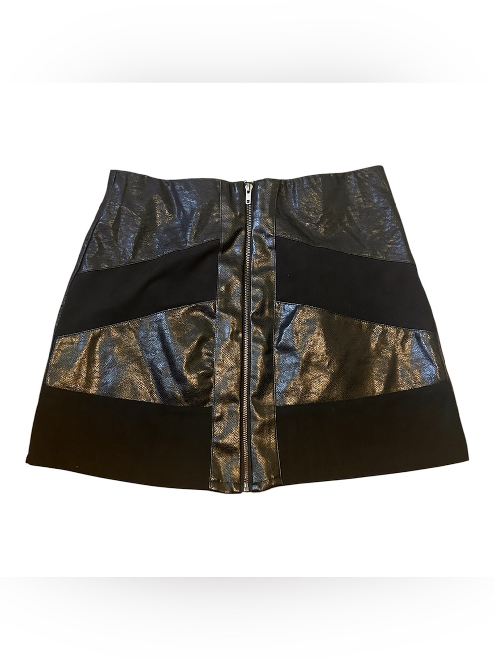 Faux Leather Black Mini Skirt Front Zip Mixed Texture Shiny Snakeskin Size Large